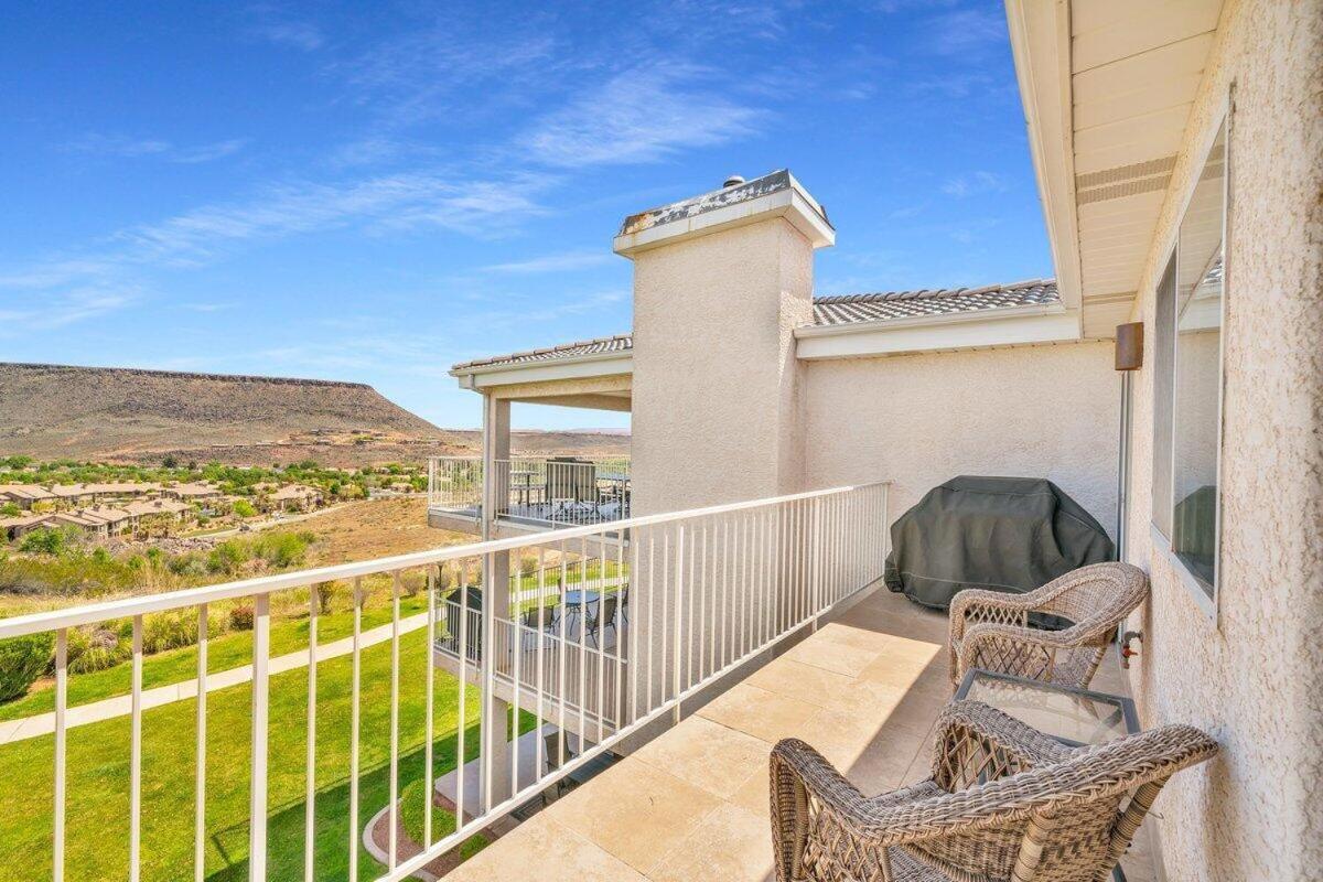 Modern Resort Condo - Pools, Courts & Scenic Views Сент-Джордж Екстер'єр фото